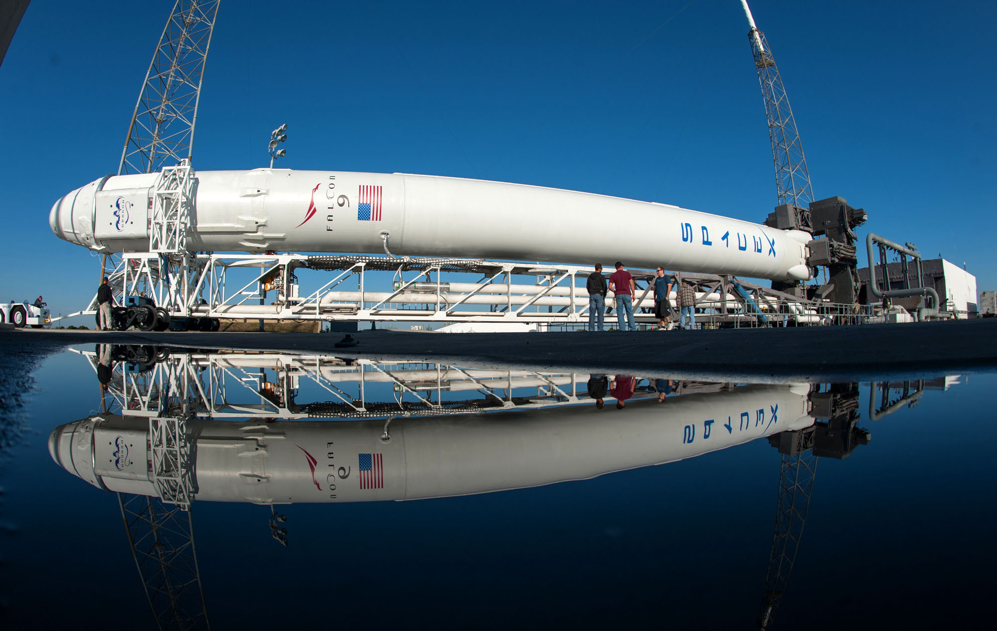 SpaceX's Debut Rocket Launch from California Will Include Reusability Test